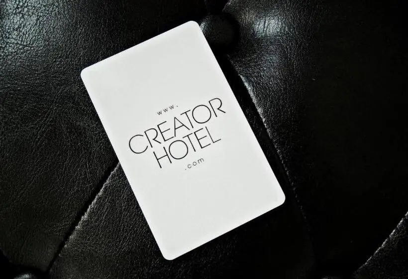 Superior-huone, Creator
