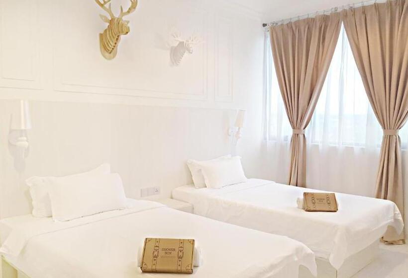 Family Suite, Creator