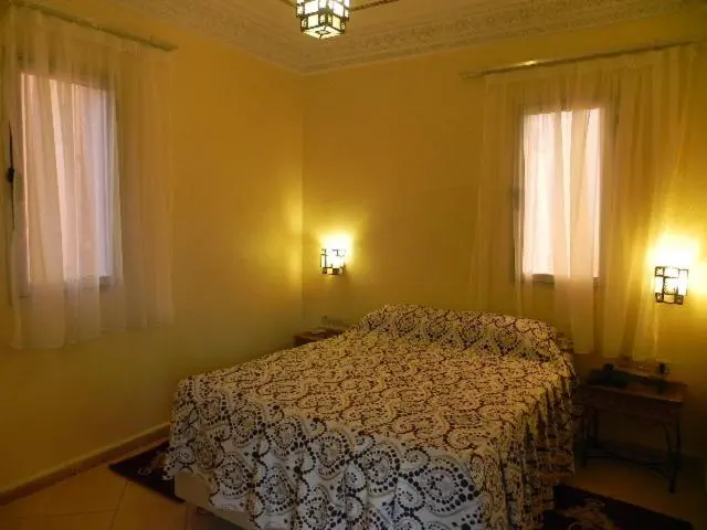 اتاق استاندارد یک نفره, Kasbat Aferdou