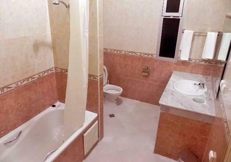 اتاق استاندارد, Kasbat Aferdou