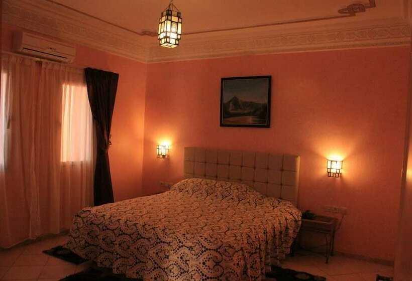 اتاق استاندارد, Kasbat Aferdou