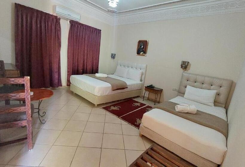غرفة قياسية ثلاثية, Kasbat Aferdou
