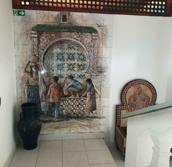 스탠다드 룸, L'initiale