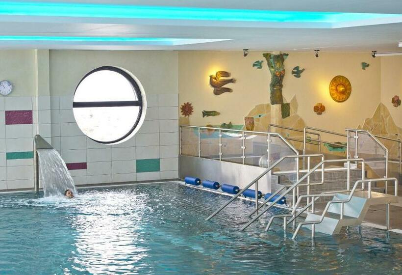 标准单人间, Sorea Urán