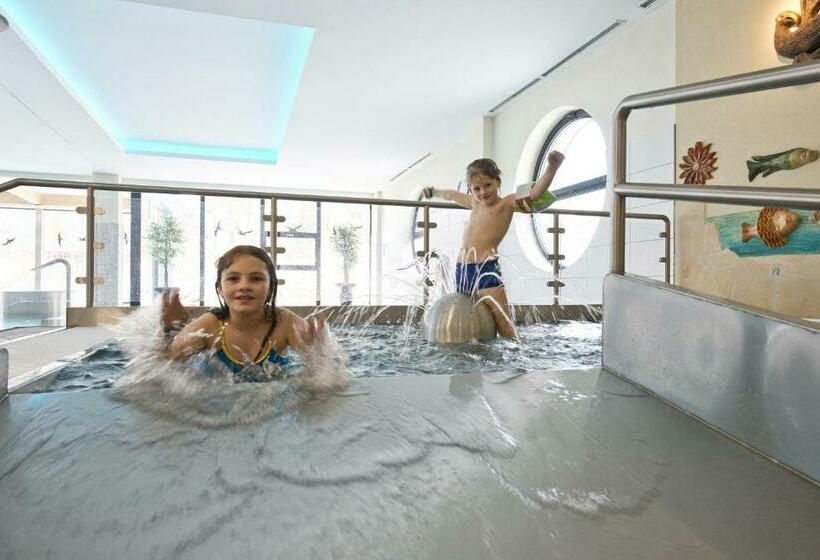 标准单人间, Sorea Urán