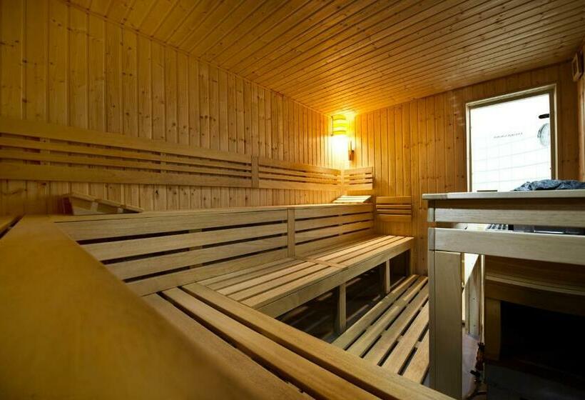 标准单人间, Sorea Urán