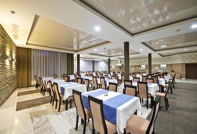 标准单人间, Sorea Urán