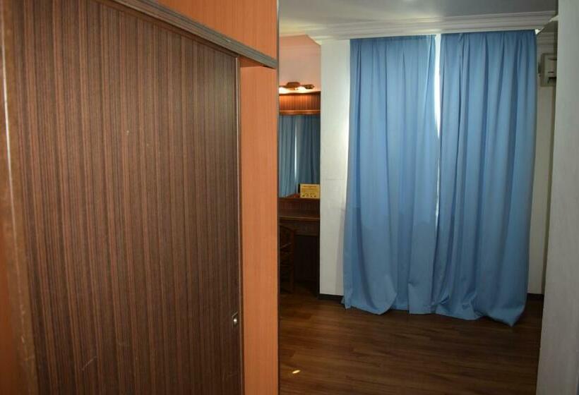 Номер Deluxe, Sri Garden Sdn. Bhd