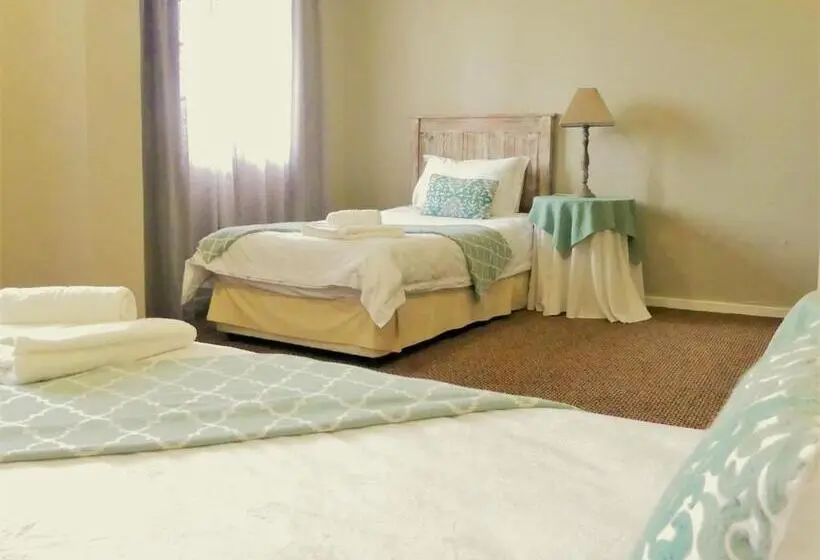 Perhehuone, The Kraal Addo Guesthouse