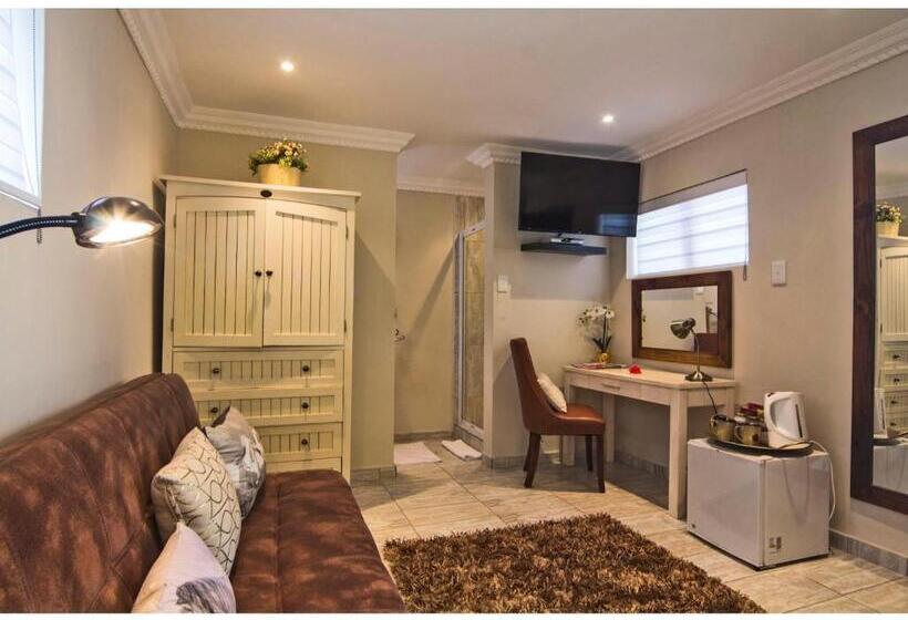 Quarto Estandar Primeiro Andar, La Loggia Bed And Breakfast
