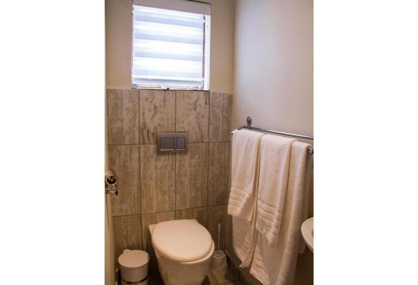 Quarto Estandar Primeiro Andar, La Loggia Bed And Breakfast