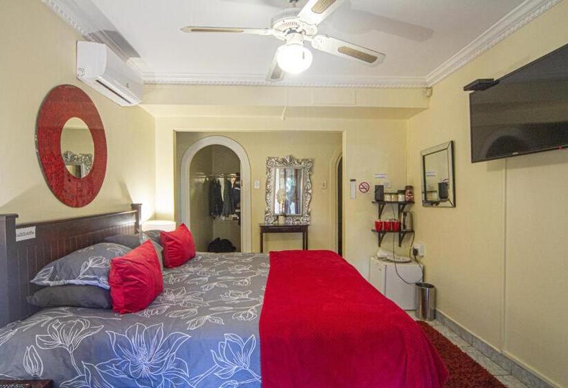 Quarto Estandar Vista Jardim, La Loggia Bed And Breakfast