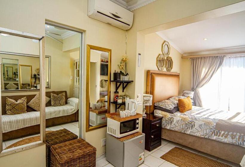 اتاق استاندارد, La Loggia Bed And Breakfast