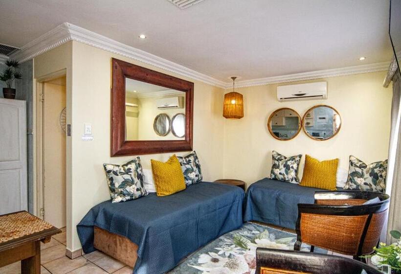 اتاق خانوادگی, La Loggia Bed And Breakfast