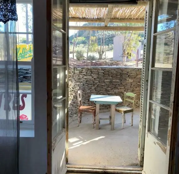 スイート, The Karoo Moon Motel