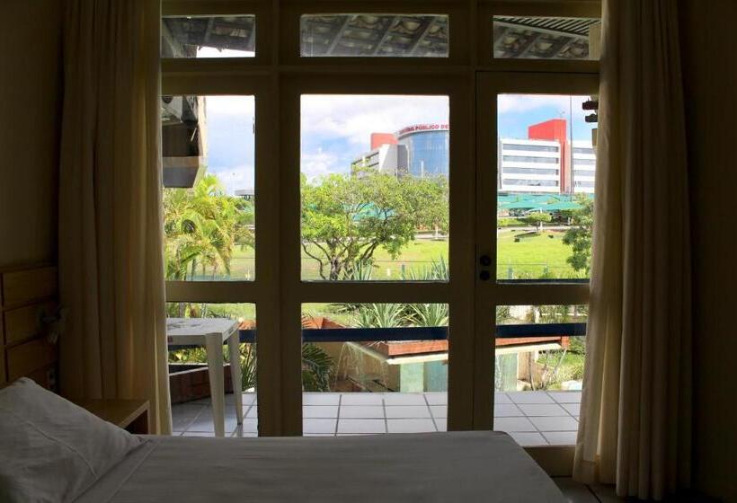 غرفة عائلية, Mk Express