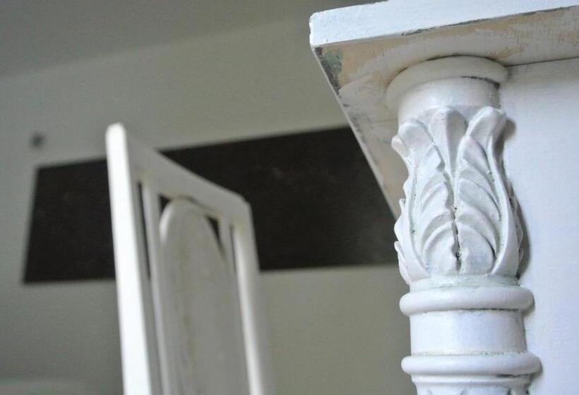 جناح مطل على البحر, Casas Do Contrabando