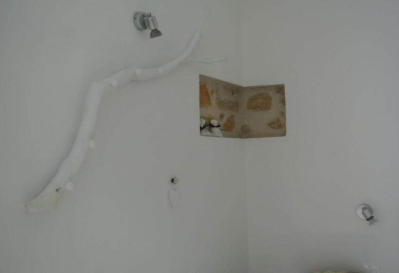 جناح مطل على البحر, Casas Do Contrabando