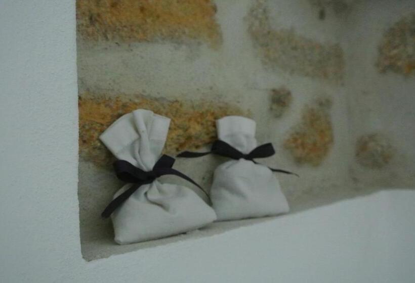 جناح مطل على البحر, Casas Do Contrabando