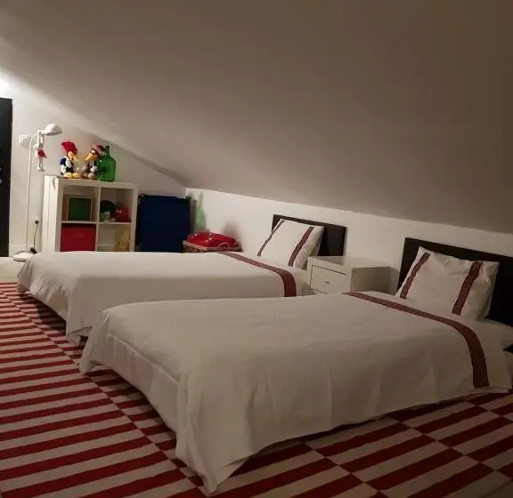 ファミリールーム, Casas Do Contrabando
