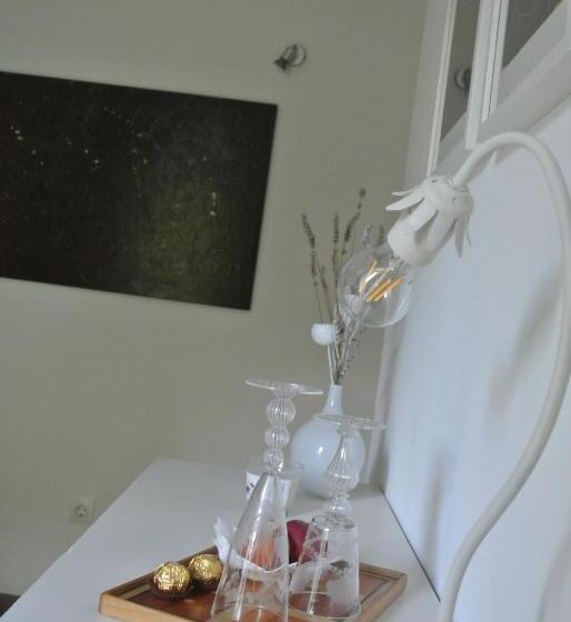 جناح مطل على البحر, Casas Do Contrabando