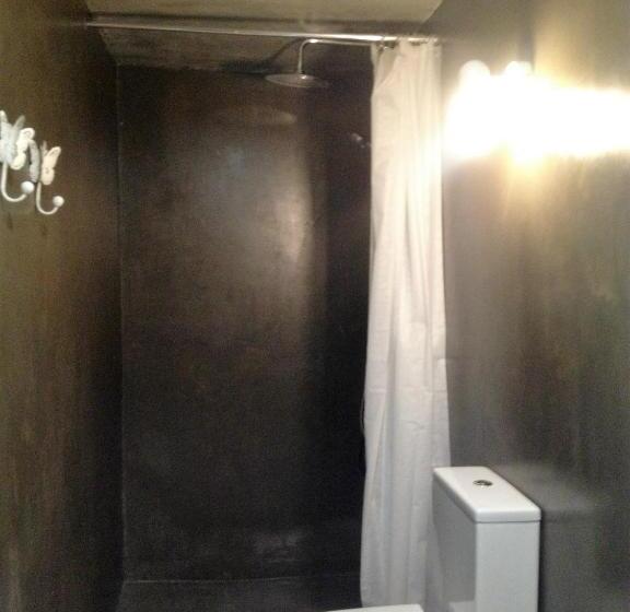 جناح مطل على البحر, Casas Do Contrabando