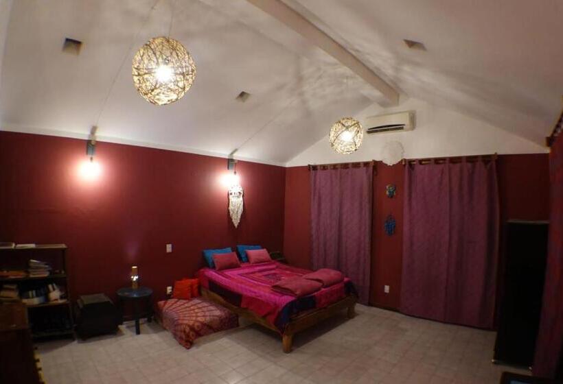 בקתה סטנדרטית, Gardenhotel Macan Ché B&b