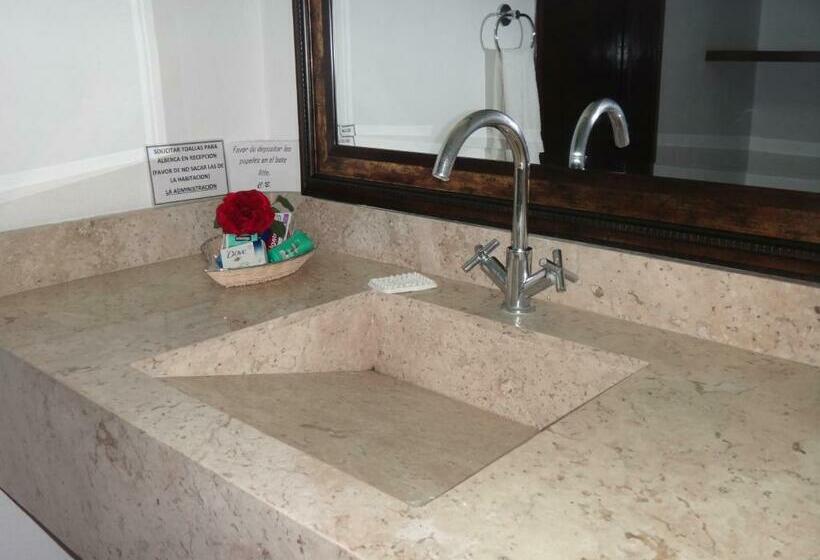 带2个双人床的标准工作室, Boutique Casa Bella