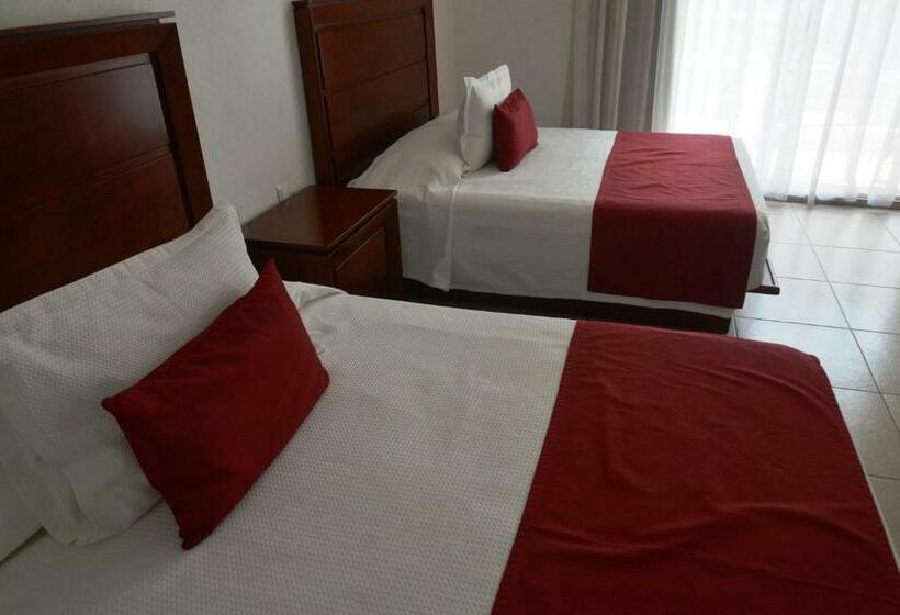 带2个双人床的标准工作室, Boutique Casa Bella