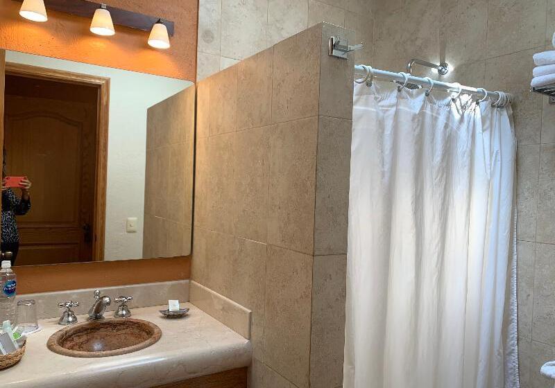 סוויטה, Boutique La Granja