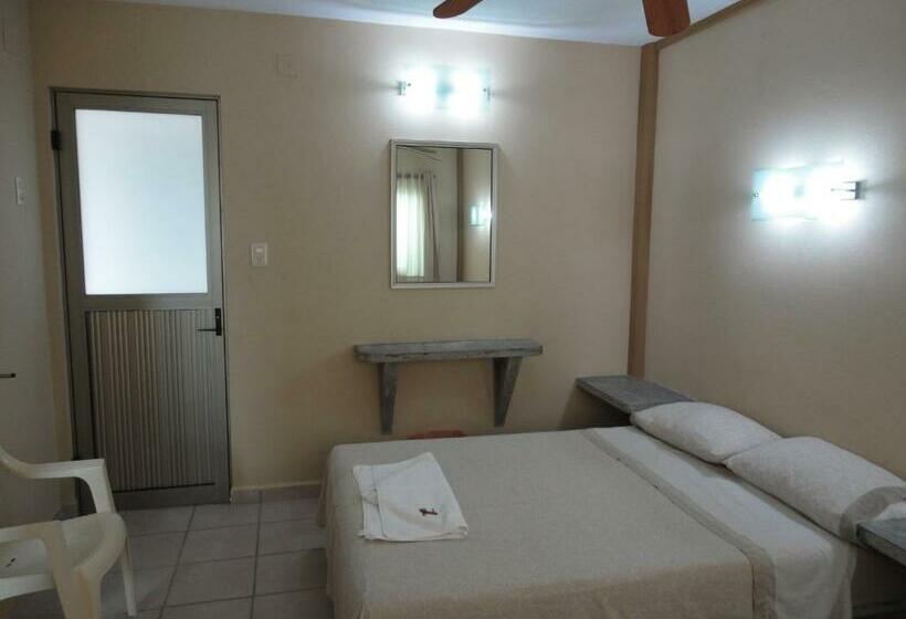 חדר סטנדרט לארבעה, Catala