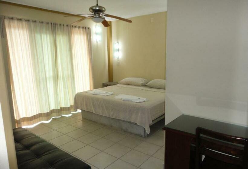 מיטת קינג בסוויטה, Catala