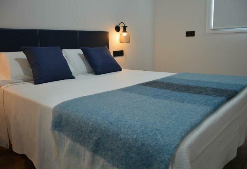 חדר סופריור, Ibi