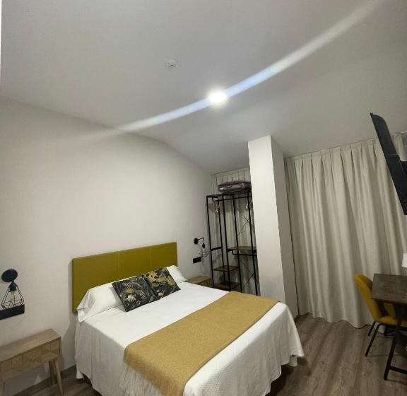 חדר סופריור, Ibi