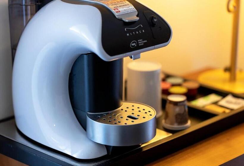 エコノミールーム, International