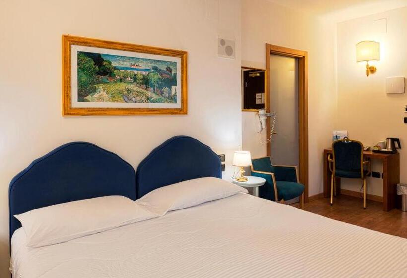 エコノミールーム, International