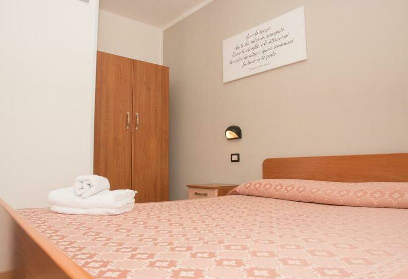 חדר סטנדרט, La Caravella