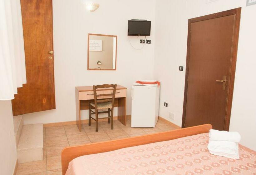 חדר סטנדרט, La Caravella