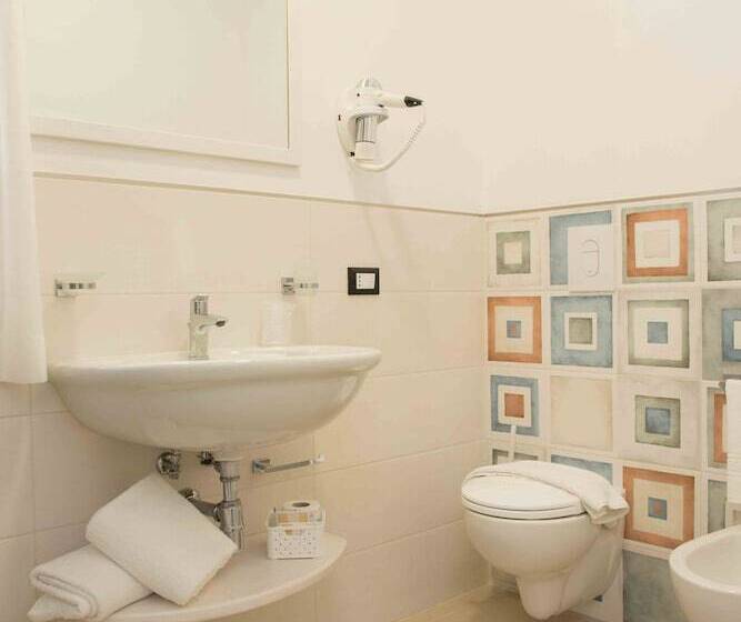 חדר סופריור לארבעה, La Caravella