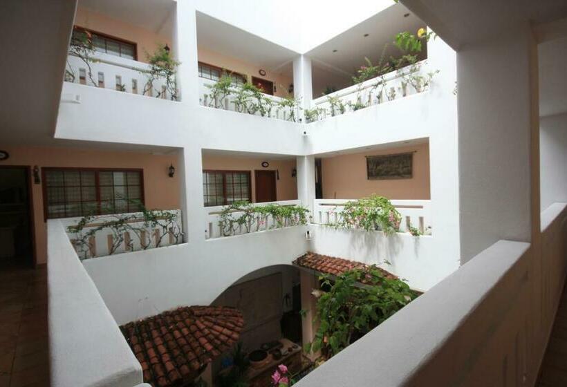 스탠다드 룸 더블 침대 2개, Maria Mixteca