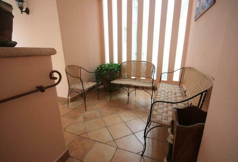 스탠다드 룸 더블 침대 2개, Maria Mixteca