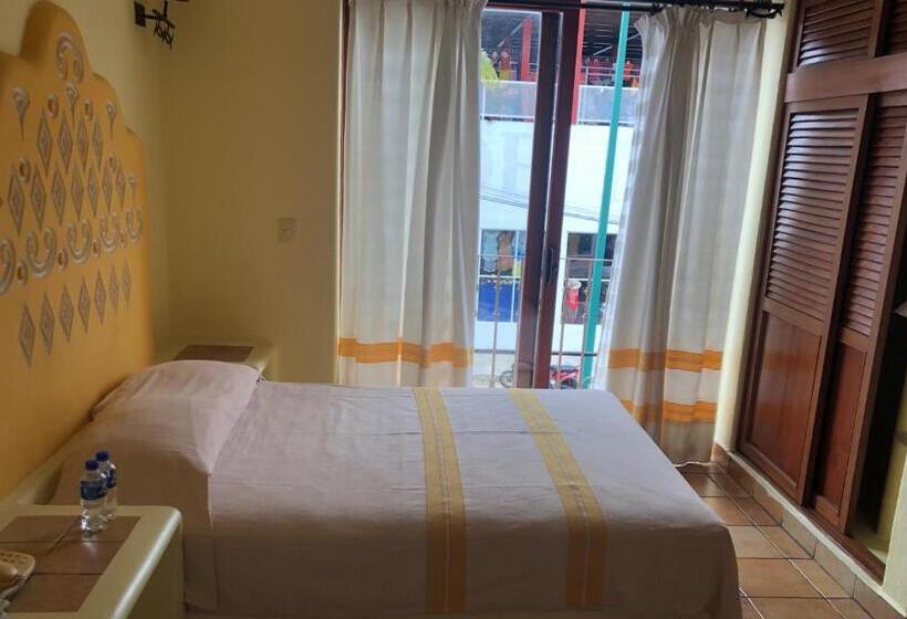 스탠다드 발코니 룸, Maria Mixteca