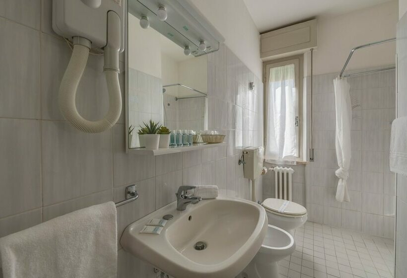 חדר סופריור, Massimo