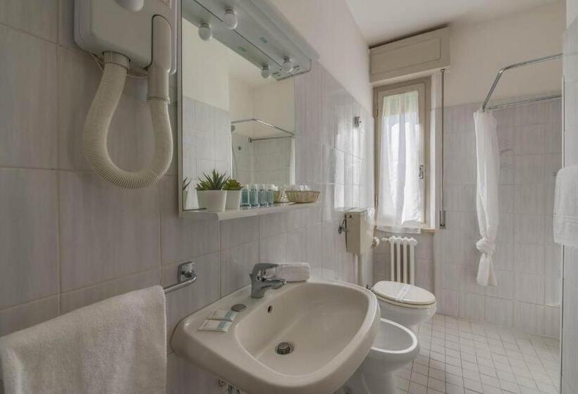 חדר סטנדרט, Massimo