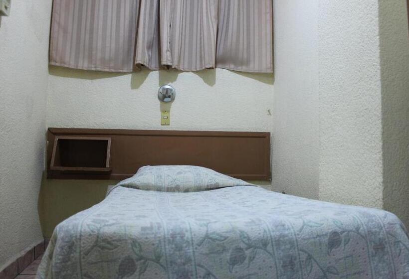 اتاق استاندارد یک نفره, Plaza Aleman