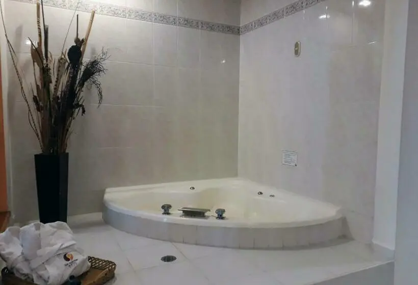 Sviitti Poreallas, San Juan Park