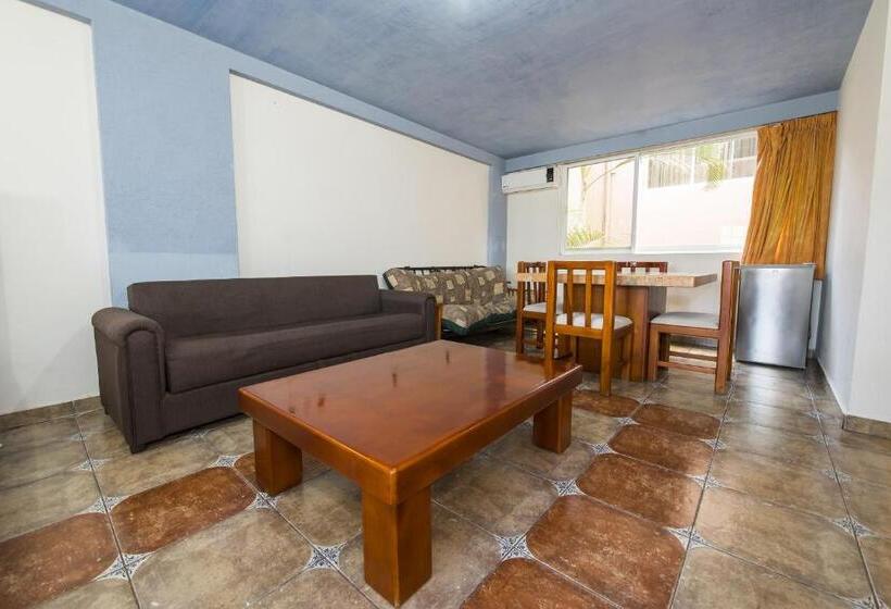 スーペリアールーム, Suites De Reyes