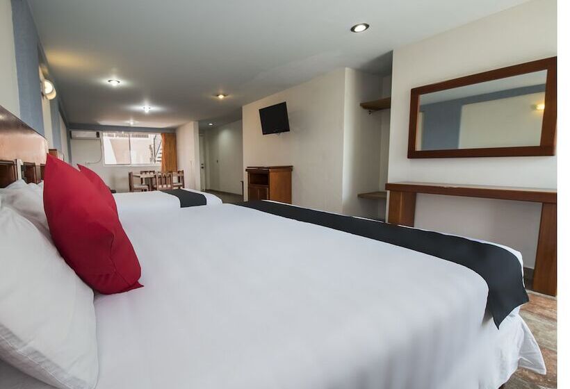 デラックスルーム, Suites De Reyes