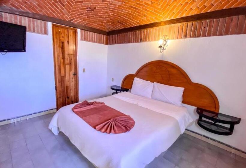 غرفة ديلوكس ثلاثية, Suites Paraiso Tequis