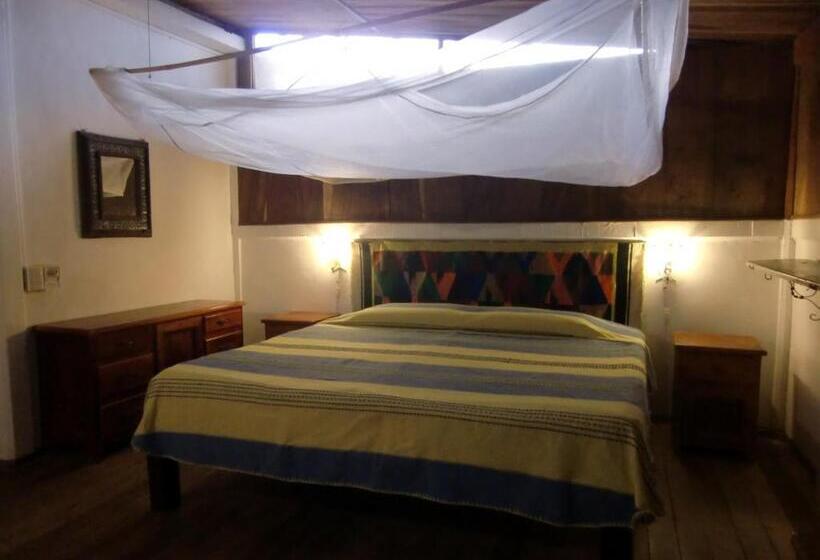 بانگلوی سوپریور, Villa Escondida